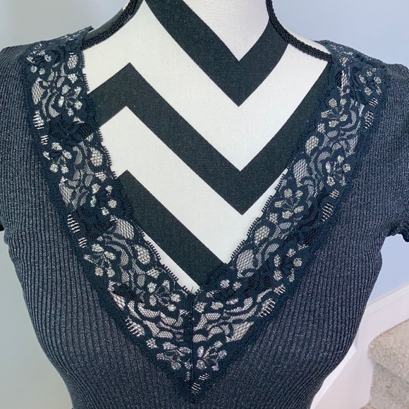 Liu Jo Short Sleeve Top - Picture 2 of 6